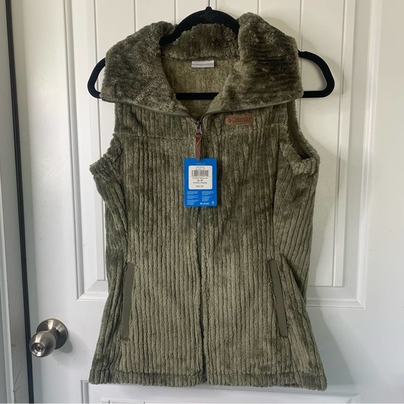 Columbia Jackets & Blazers - Columbia green fire side Sherpa faux fur full zip ribbed vest jacket size small